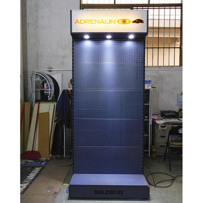 हुक के साथ फैशनेबल 375 मिमी गहराई 1030 मिमी लंबाई वाली पेगबोर्ड वायर शेल्फ