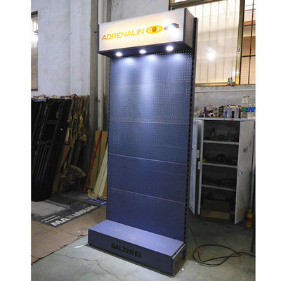 हुक के साथ फैशनेबल 375 मिमी गहराई 1030 मिमी लंबाई वाली पेगबोर्ड वायर शेल्फ